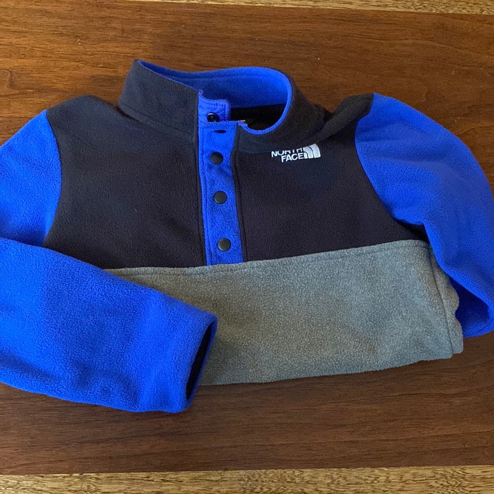 Boys 5T pullover
